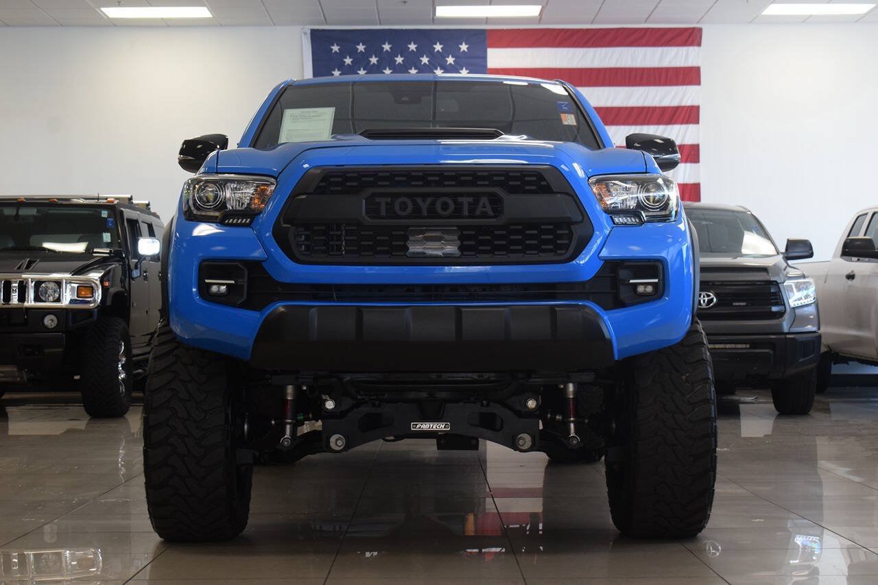 Used 2019 Toyota Tacoma TRD Pro AWD/4WD image 2