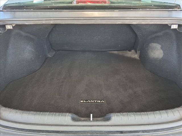 Used 2022 Hyundai Elantra SEL FWD image 6