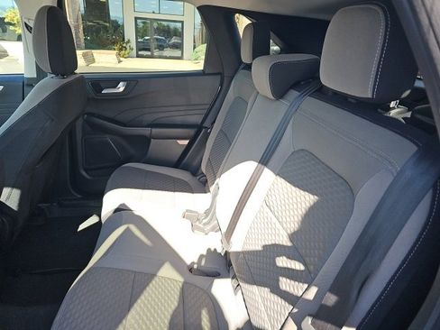 Used 2021 Ford Escape SE w/ Cold Weather Package image 8