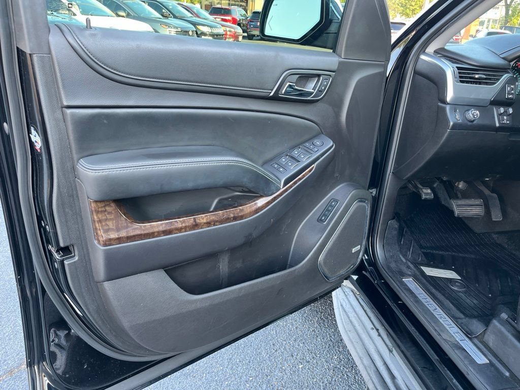 Used 2016 Chevrolet Tahoe LT RWD image 12