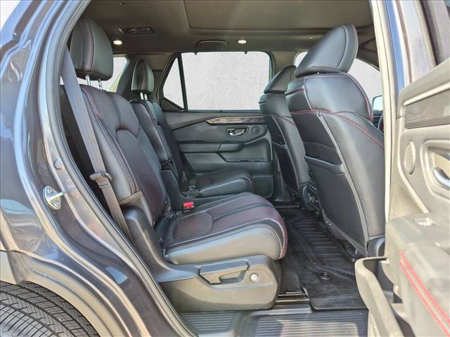 Used 2025 Honda Pilot Black Edition image 20