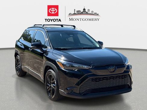 Used 2024 Toyota Corolla Cross AWD Hybrid w/ Moonroof Package image 1