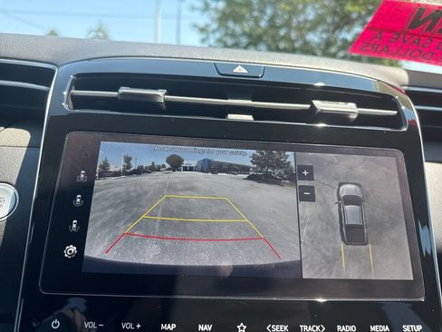 Certified 2022 Hyundai Santa Cruz Limited AWD/4WD image 33