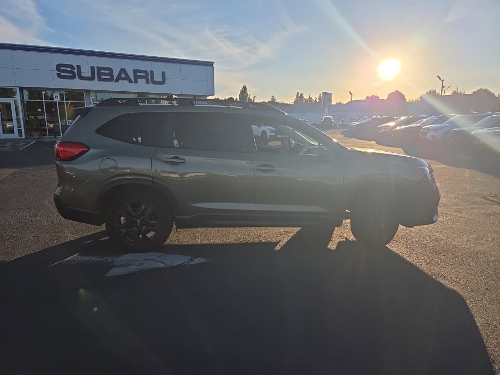 Used 2023 Subaru Ascent Onyx Edition AWD/4WD image 8