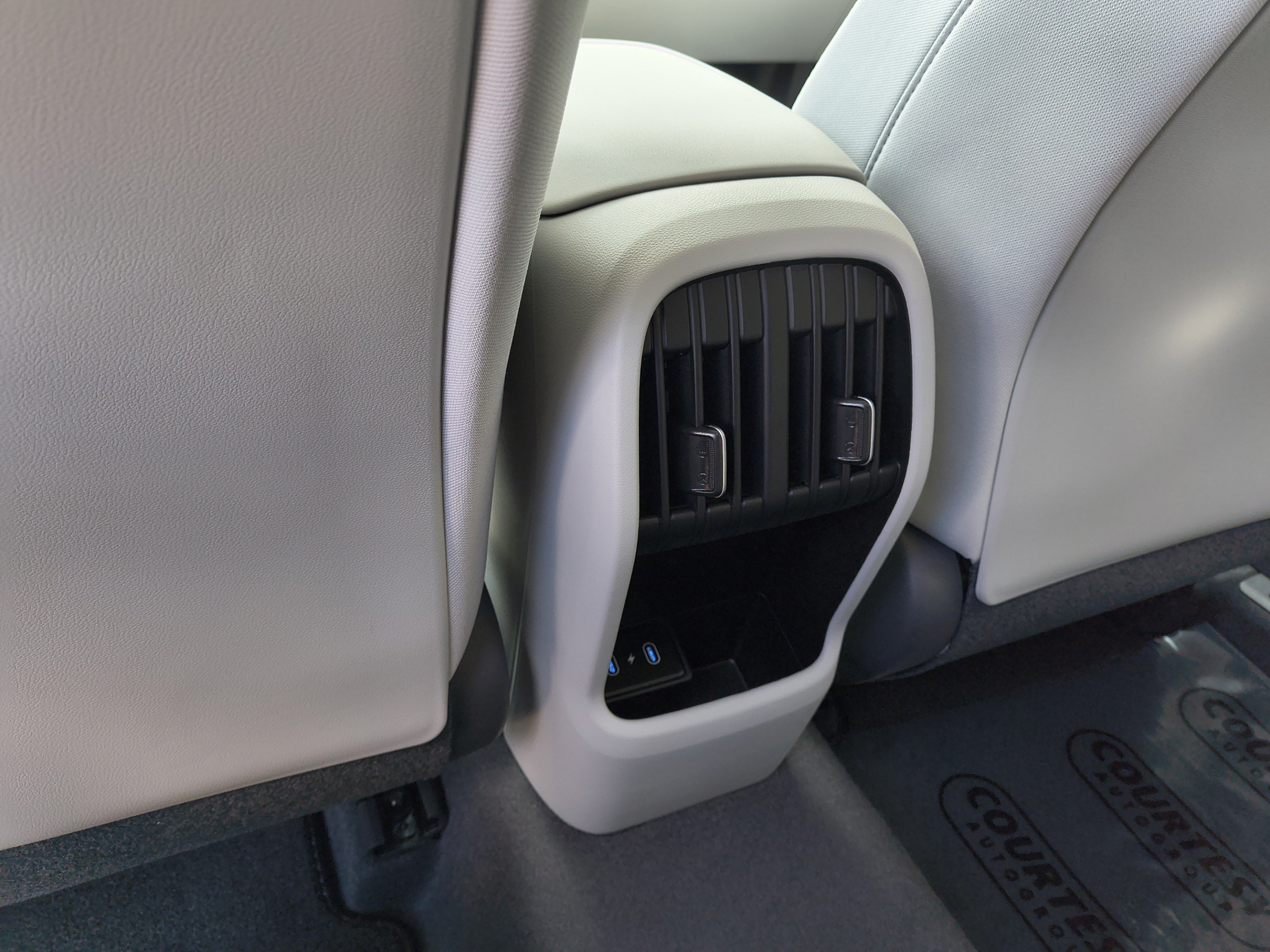 New 2027 Hyundai Kona SEL Sport FWD image 14