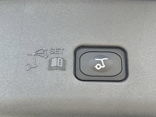 New 2026 Lincoln Nautilus Premier AWD/4WD image 18