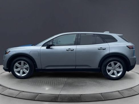 Certified 2025 Honda Prologue EX image 2