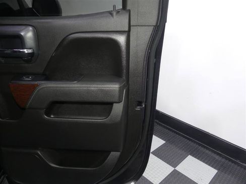 Used 2015 GMC Sierra 1500 SLE w/ SLE Value Package image 24