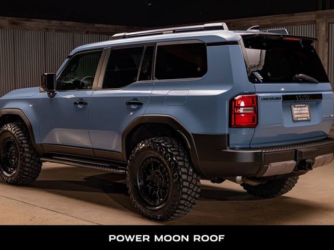 Used 2025 Toyota Land Cruiser w/ Premium Package image 7