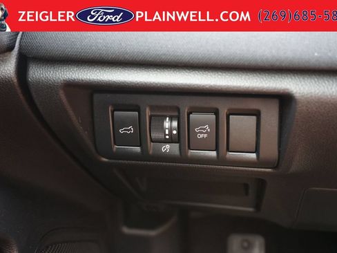 Used 2023 Subaru Outback Premium w/ Popular Package #1 AWD/4WD image 30