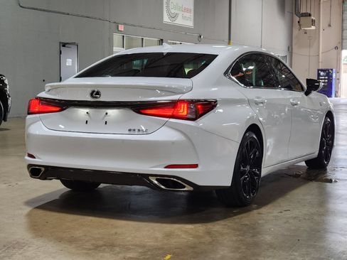 Used 2024 Lexus ES 350 F Sport w/ Accessory Package (Z2) FWD image 8