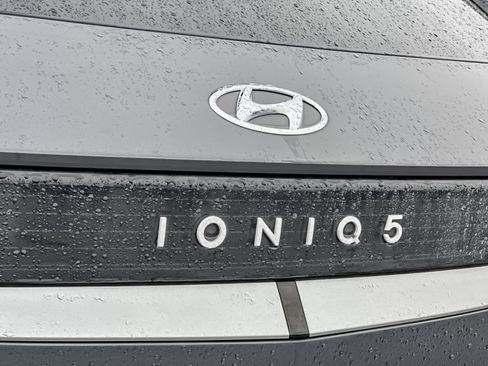 Used 2023 Hyundai Ioniq 5 SEL image 28