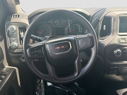 Used 2020 GMC Sierra 2500 4x4 Crew Cab w/ Convenience Package image 17