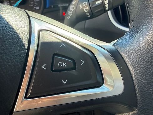 Used 2022 Ford Edge SEL w/ Convenience Package image 30