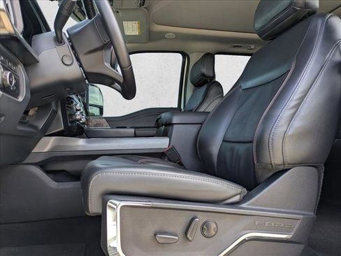 Used 2023 Ford F250 Lariat w/ Lariat Ultimate Package AWD/4WD image 15