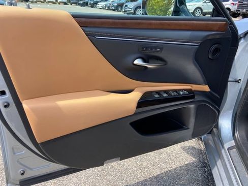 Certified 2023 Lexus ES 250 w/ Premium Package AWD/4WD image 25