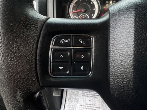 Used 2017 RAM 1500 Classic SLT RWD image 13