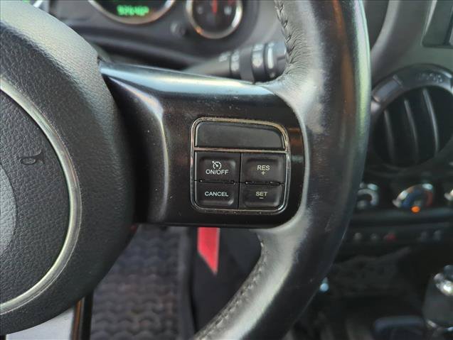 Used 2017 Jeep Wrangler Unlimited Sahara AWD/4WD image 17