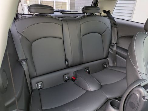 Used 2023 MINI Cooper S image 29