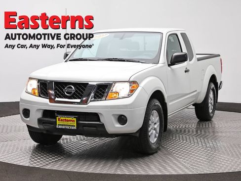 Used 2021 Nissan Frontier SV AWD/4WD image 1