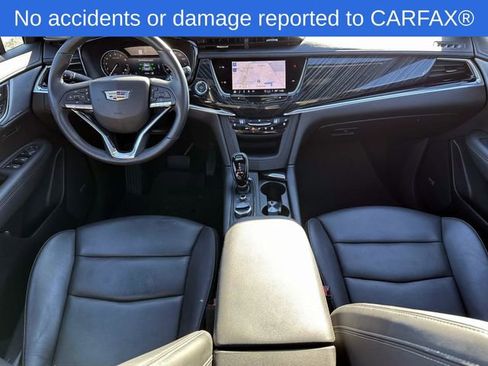 Used 2024 Cadillac XT6 Premium Luxury image 16