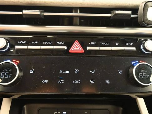 Used 2025 Hyundai Tucson SEL FWD image 34
