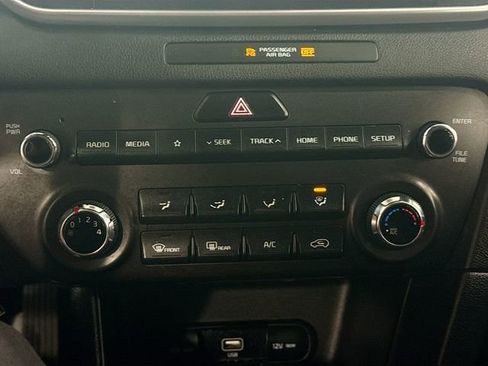 Used 2020 Kia Sportage LX image 16