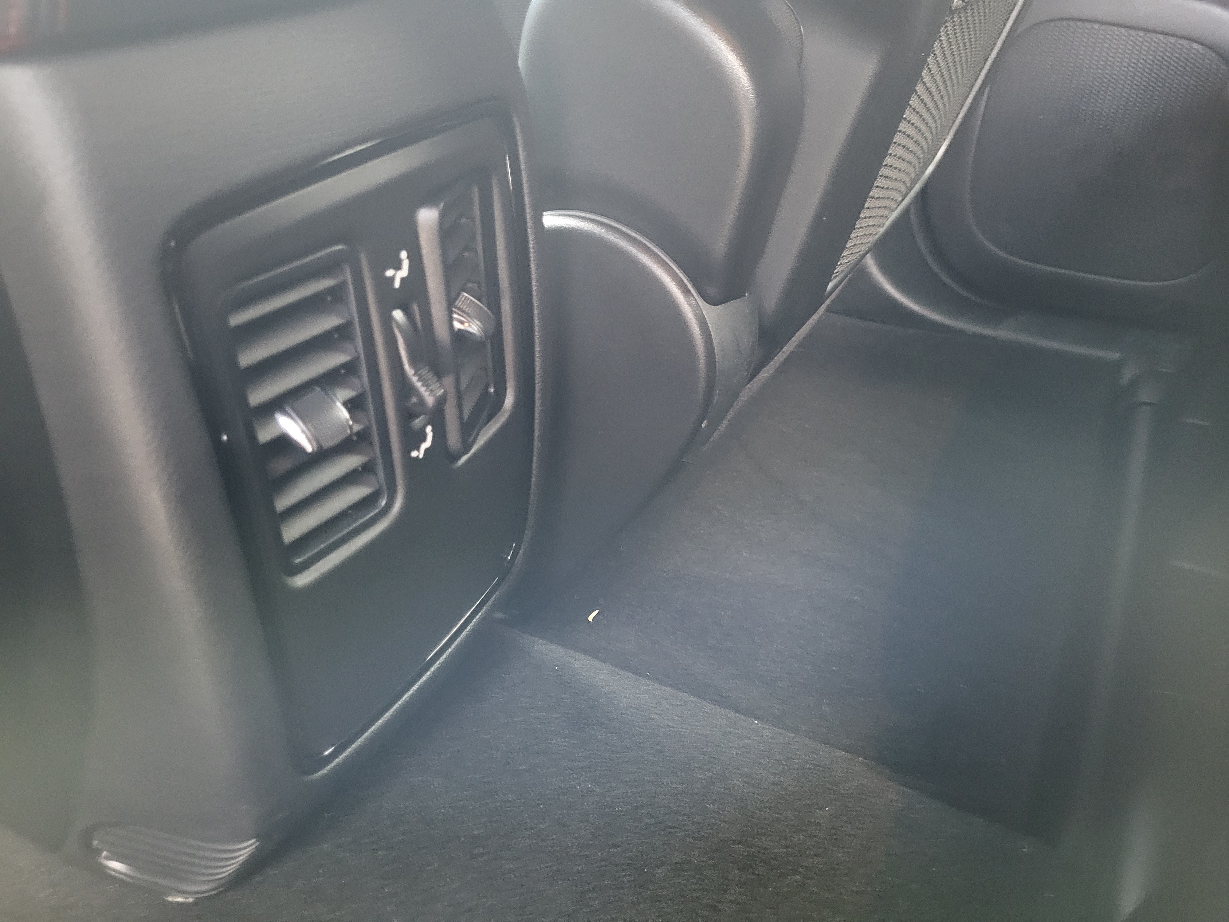 Used 2026 Dodge Durango GT AWD/4WD image 29