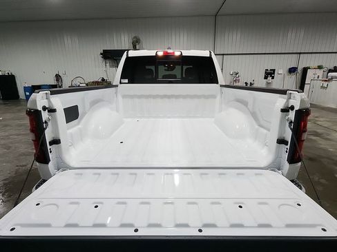 New 2026 RAM 1500 4x4 Crew Cab image 26
