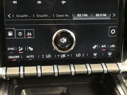 Used 2025 GMC Acadia Elevation FWD image 20