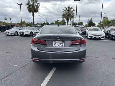 Used 2017 Acura TLX w/ Technology Package image 4