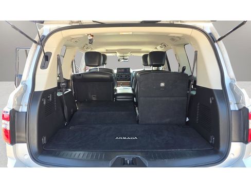 Used 2021 Nissan Armada SL w/ Captain's Chairs Package image 20