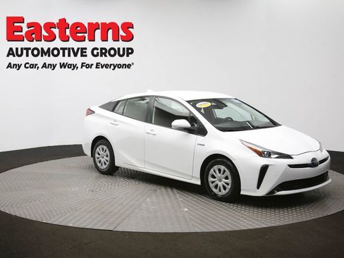 Used 2022 Toyota Prius LE image 48