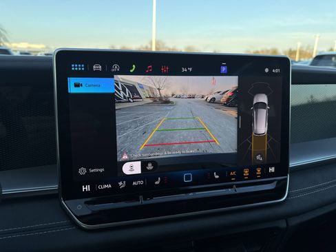 New 2026 Volkswagen Tiguan SE image 15