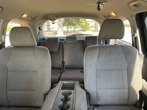 Used 2016 Honda Odyssey EX image 16