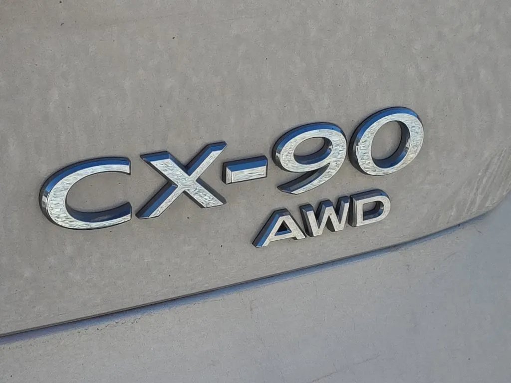 Used 2024 MAZDA CX-90 3.3 Turbo w/ Preferred Package AWD/4WD image 12