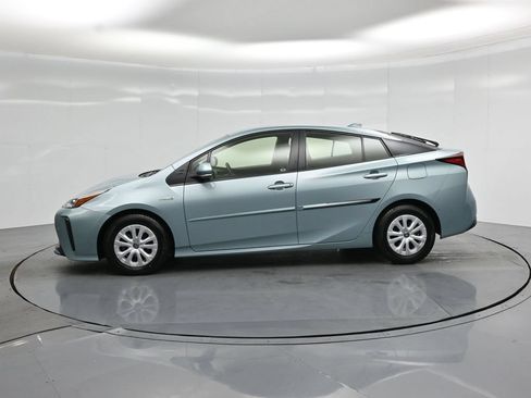 Used 2021 Toyota Prius LE FWD image 24