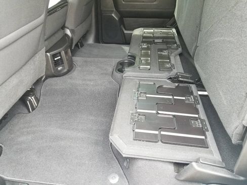 Certified 2025 RAM 2500 Big Horn AWD/4WD image 21