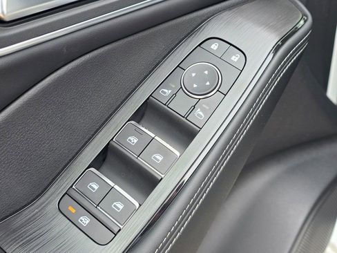 New 2026 Nissan Rogue Platinum image 17