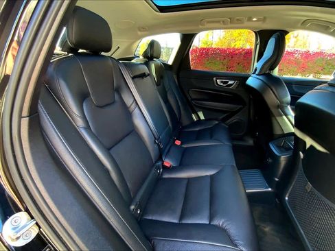 Used 2023 Volvo XC60 T8 Plus w/ Climate Package image 19