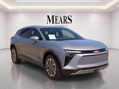 Used 2024 Chevrolet Blazer EV LT AWD/4WD image 7