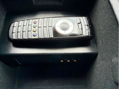 Used 2011 Mercedes-Benz R 350 BlueTEC 4MATIC image 30