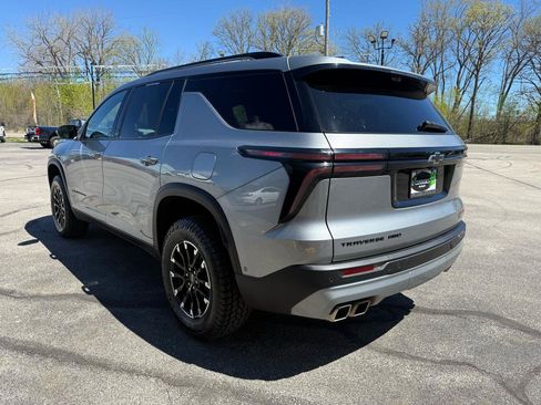 Used 2024 Chevrolet Traverse Z71 w/ Enhanced Driving Package AWD/4WD image 5