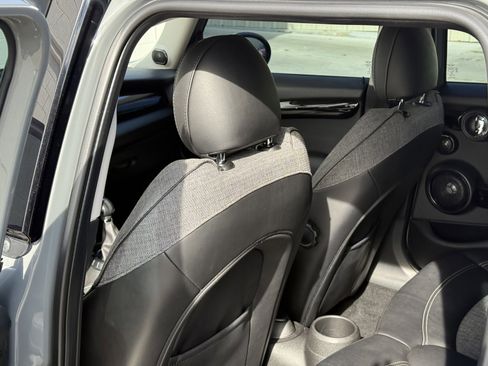 Used 2017 MINI Cooper S image 18