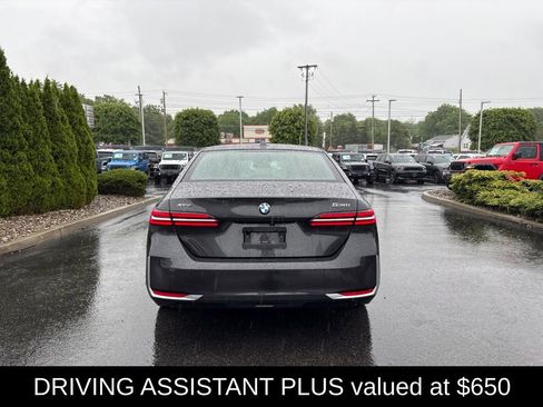 Used 2026 BMW 530i xDrive AWD/4WD image 5