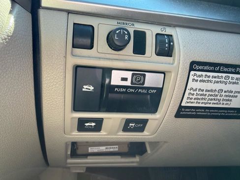 Used 2010 Subaru Legacy 2.5i Premium image 13