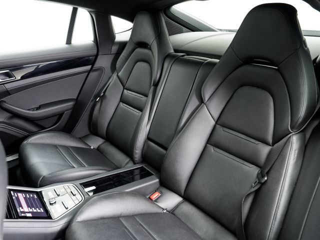 Used 2019 Porsche Panamera 4 AWD/4WD image 27