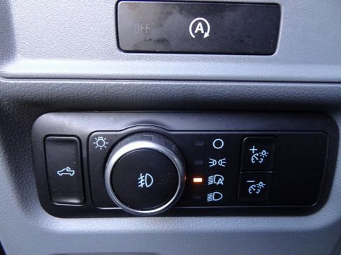 Certified 2025 Ford F150 XLT w/ Equipment Group 301A Standard image 10