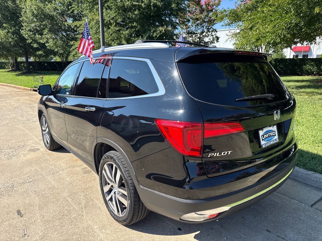 Used 2017 Honda Pilot Elite image 6