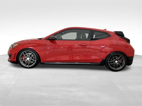 Used 2020 Hyundai Veloster N w/ Performance Package image 2
